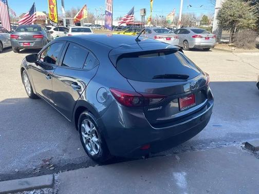 2016 Mazda Mazda3 i Sport