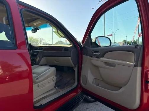 Red Jewel Tintcoat 2010 GMC Yukon SLE