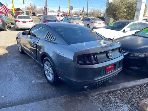 2014 Ford Mustang V6