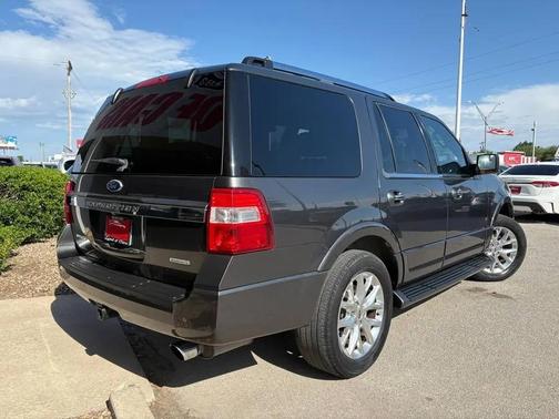 Magnetic Metallic 2016 Ford Expedition Limited