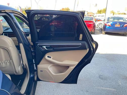 2018 Porsche Macan S