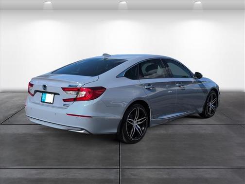 2022 Honda Accord Hybrid Touring