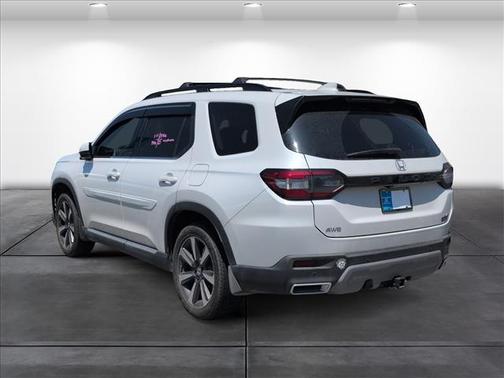 Platinum White Pearl 2024 Honda Pilot