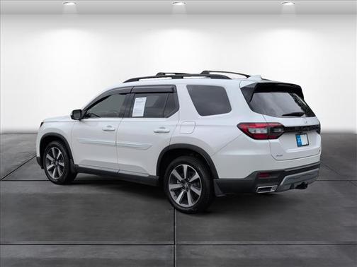Platinum White Pearl 2024 Honda Pilot