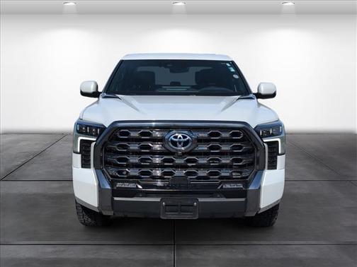 2024 Toyota Tundra Hybrid Platinum