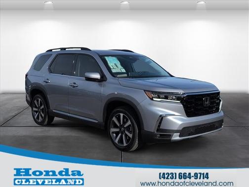 2025 Honda Pilot Touring 8-Passenger