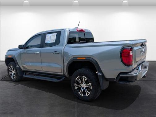 2024 GMC Canyon Base