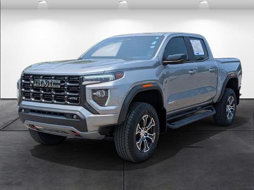 2024 GMC Canyon Base