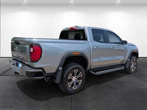 2024 GMC Canyon Base