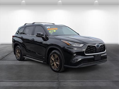 2023 Toyota Highlander Hybrid XLE