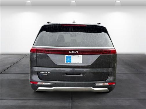 2023 Kia Carnival SX