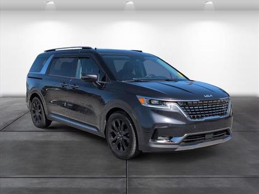 2023 Kia Carnival SX