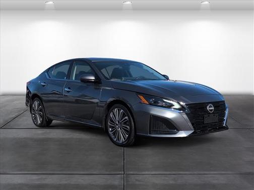 2024 Nissan Altima 2.5 SL