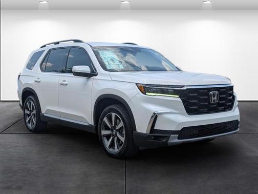 2025 Honda Pilot Touring 8-Passenger