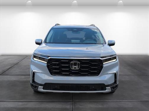 2024 Honda Pilot Touring 8-Passenger