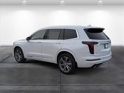 2024 Cadillac XT6 Premium Luxury FWD