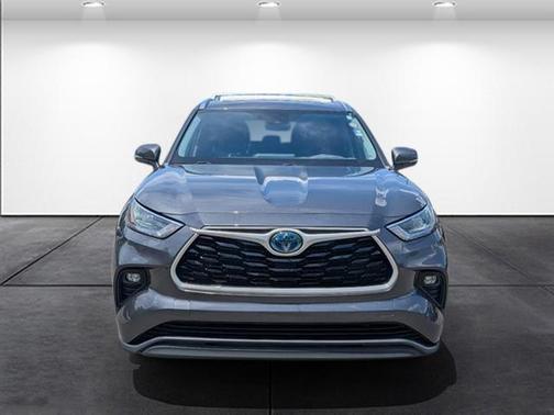 2020 Toyota Highlander Hybrid XLE