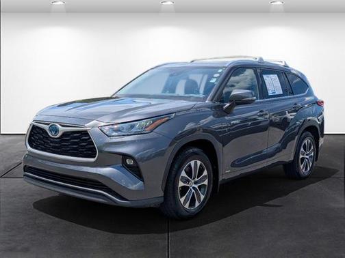 2020 Toyota Highlander Hybrid XLE