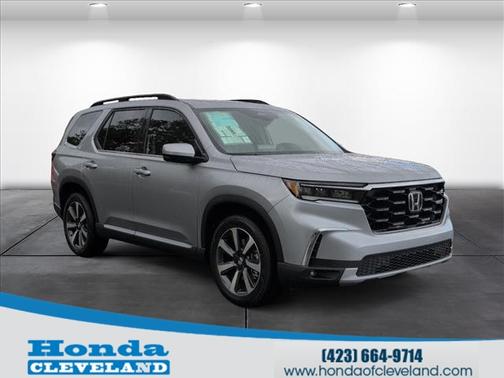 2025 Honda Pilot Touring 8-Passenger