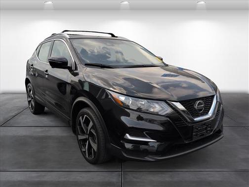 2022 Nissan Rogue Sport SL