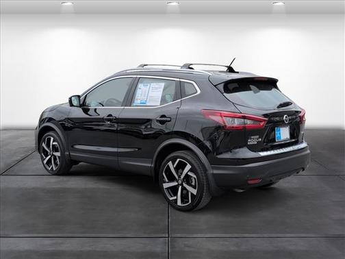 2022 Nissan Rogue Sport SL