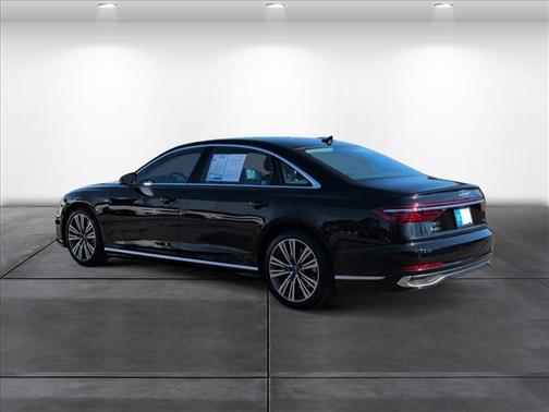 2023 Audi A8 L 55 TFSI quattro Tiptronic
