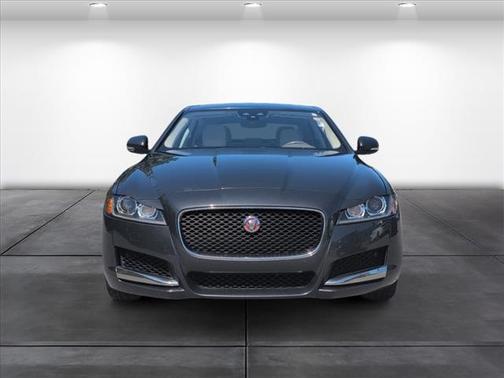 2020 Jaguar XF 25t Prestige RWD Automatic