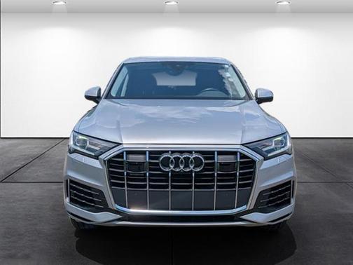 2022 Audi Q7 55 Premium Plus