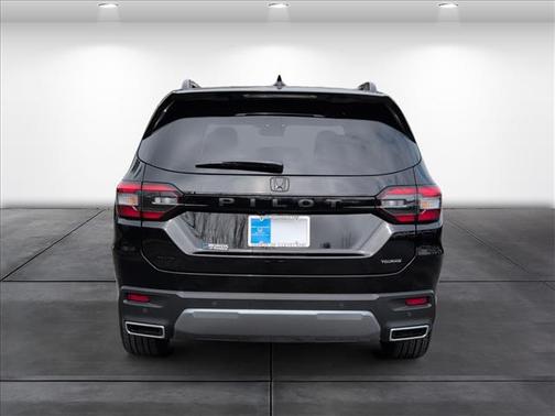 2026 Honda Pilot Touring 8-Passenger