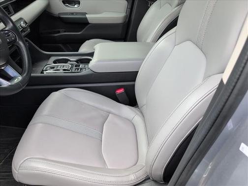 2023 Honda Pilot Touring 8-Passenger