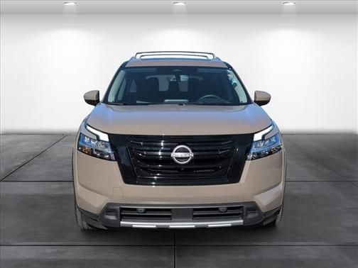 2024 Nissan Pathfinder Platinum FWD