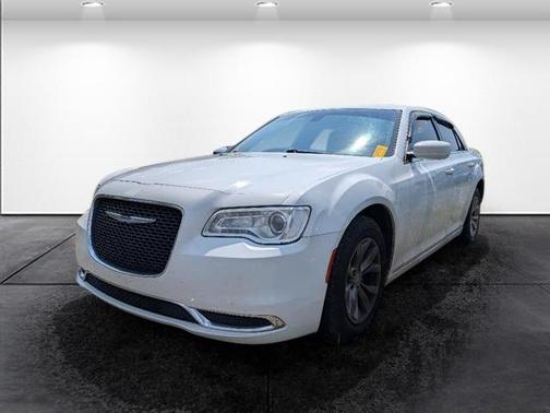 2015 Chrysler 300 Limited