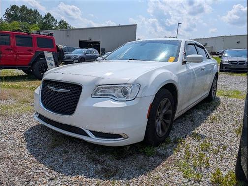 2015 Chrysler 300 Limited