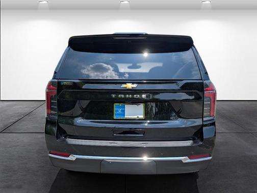 2025 Chevrolet Tahoe LS