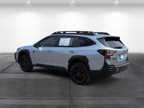 Ice Silver Metallic 2025 Subaru Outback Wilderness