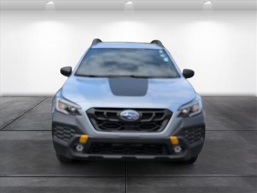 Ice Silver Metallic 2025 Subaru Outback Wilderness