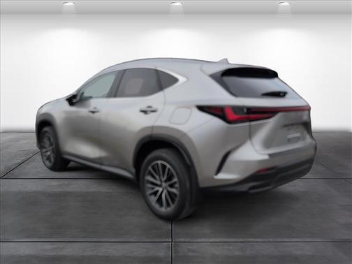 2025 Lexus NX 350h Luxury
