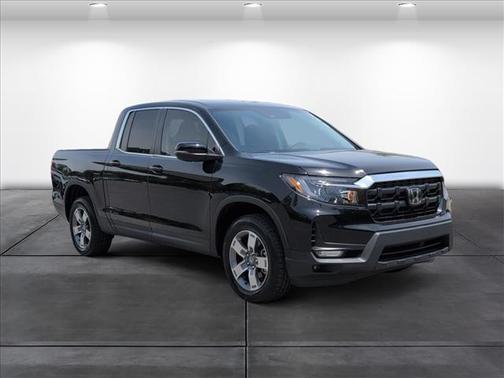 Crystal Black Pearl 2024 Honda Ridgeline