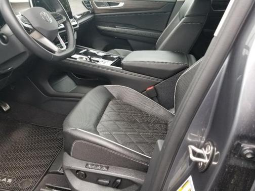 2024 Volkswagen Atlas 2.0T SEL Premium R-Line 4MOTION