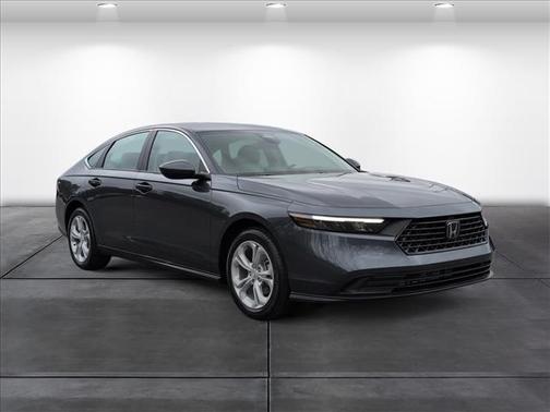 2025 Honda Accord LX 1.5T