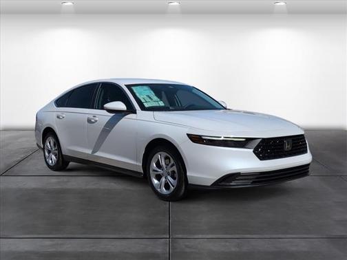 2025 Honda Accord LX 1.5T