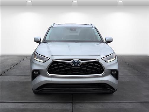 2022 Toyota Highlander Hybrid Limited