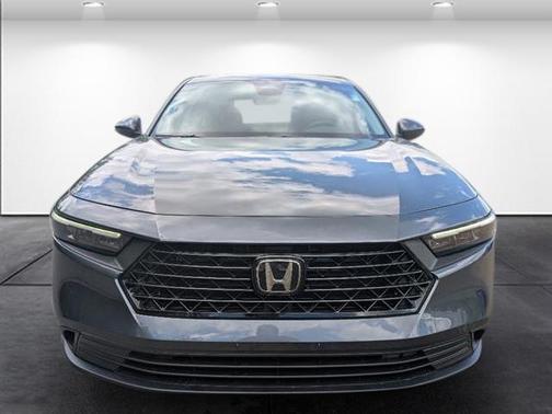 2025 Honda Accord LX 1.5T