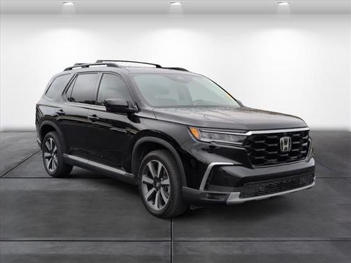 2023 Honda Pilot AWD Elite