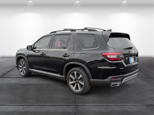 2023 Honda Pilot AWD Elite