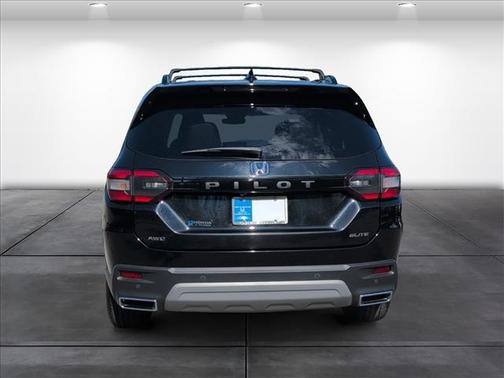 2023 Honda Pilot AWD Elite