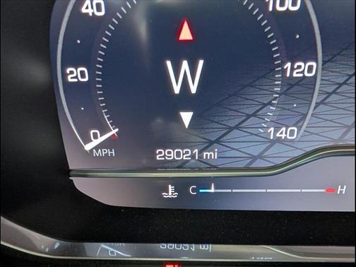 2023 GMC Yukon XL 4WD AT4