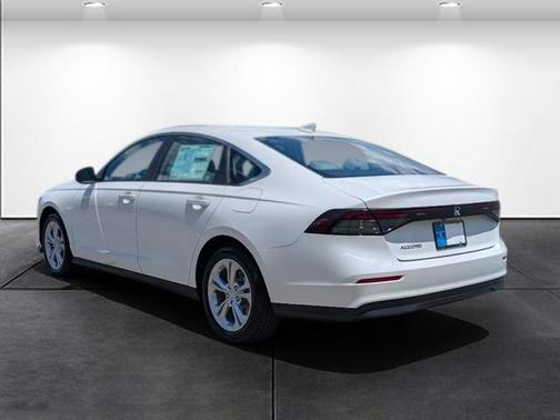 2025 Honda Accord LX 1.5T