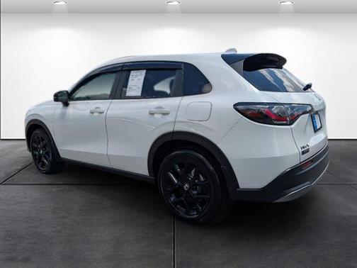 2025 Honda HR-V 2WD Sport