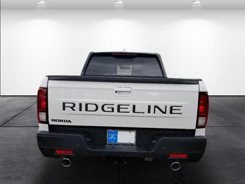 2025 Honda Ridgeline Black